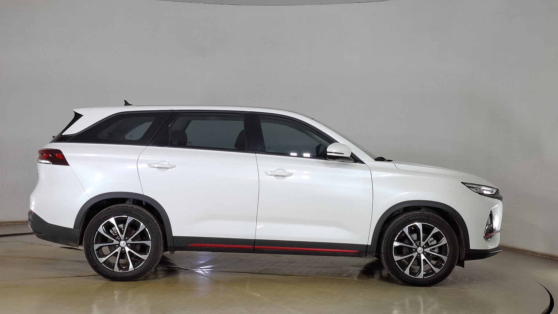 Changan X7 Plus — foto 4 de 18