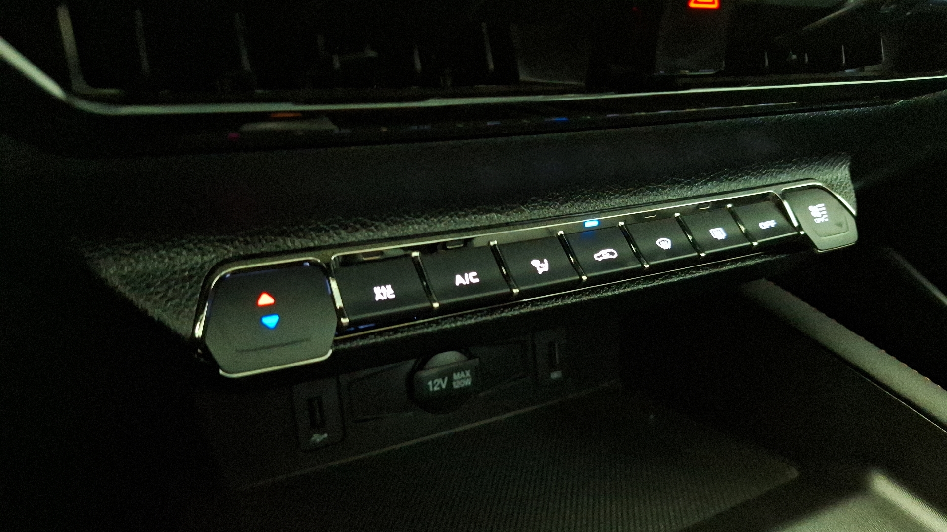 Changan X7 Plus — foto 17 de 18