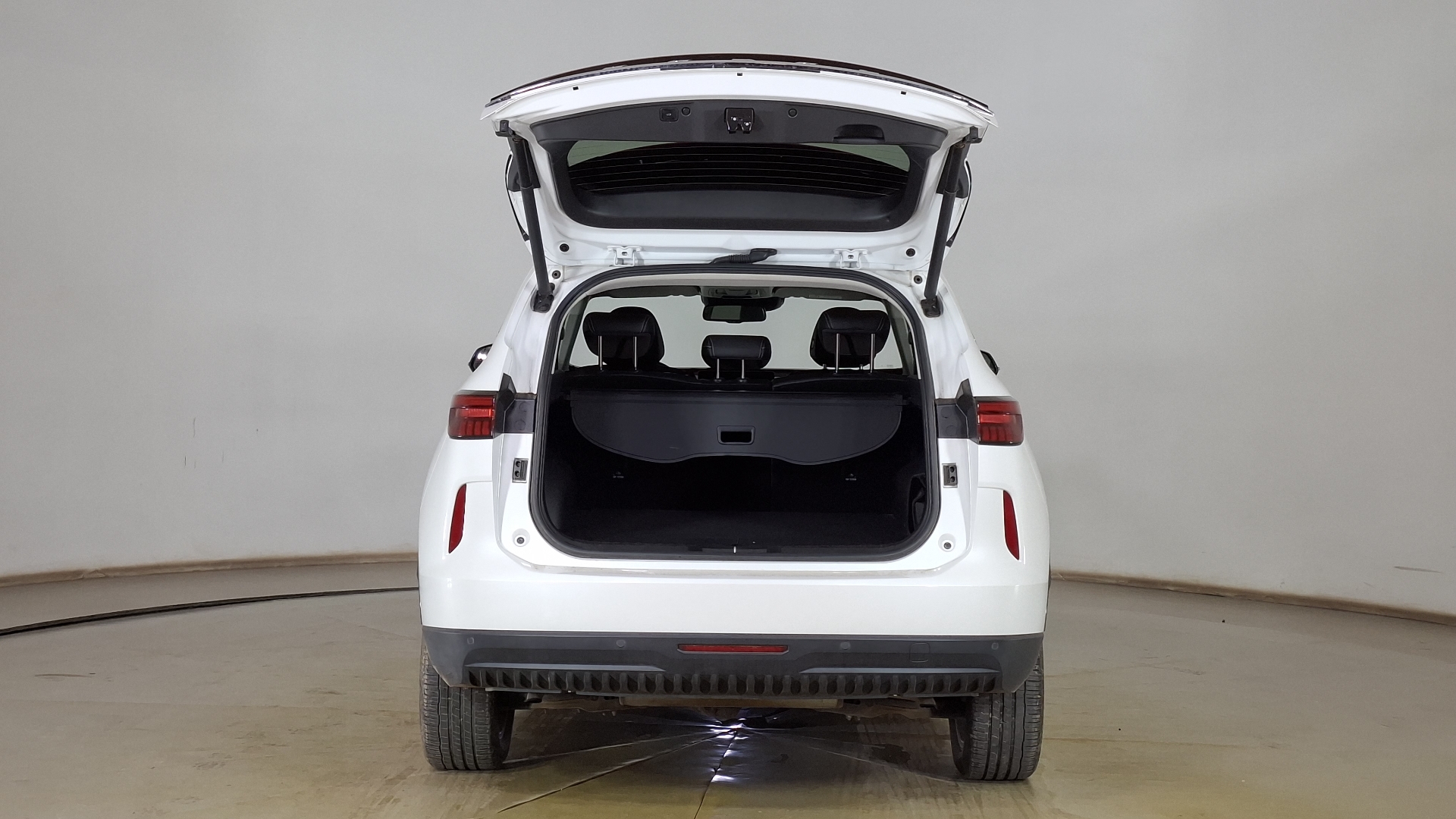 Haval H6 — foto 6 de 17