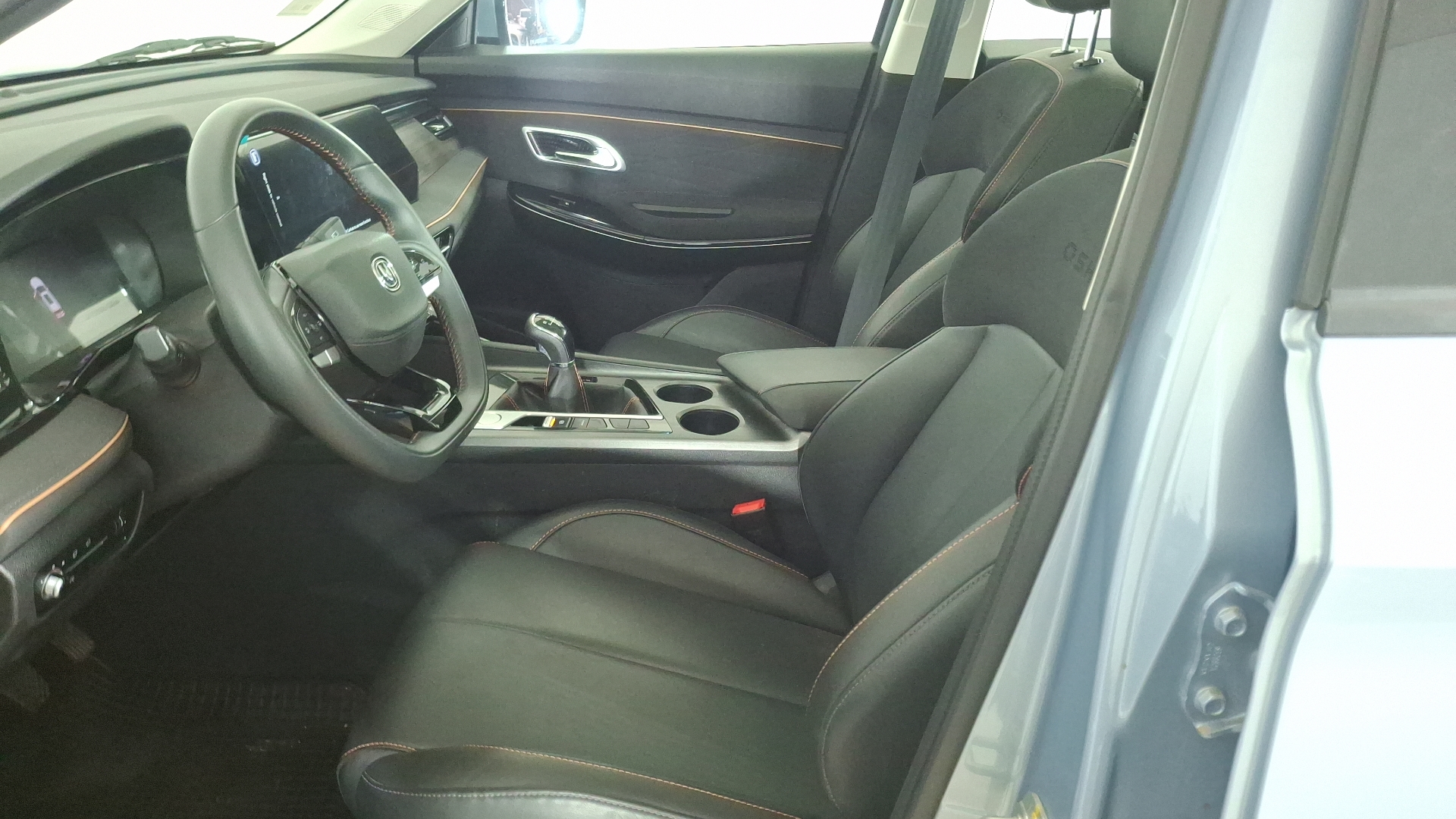 Changan X7 Plus — foto 14 de 17