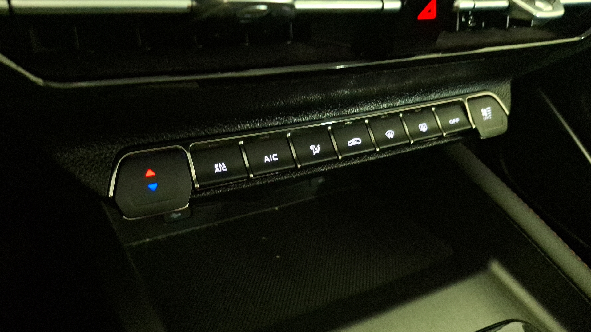 Changan X7 Plus — foto 16 de 17