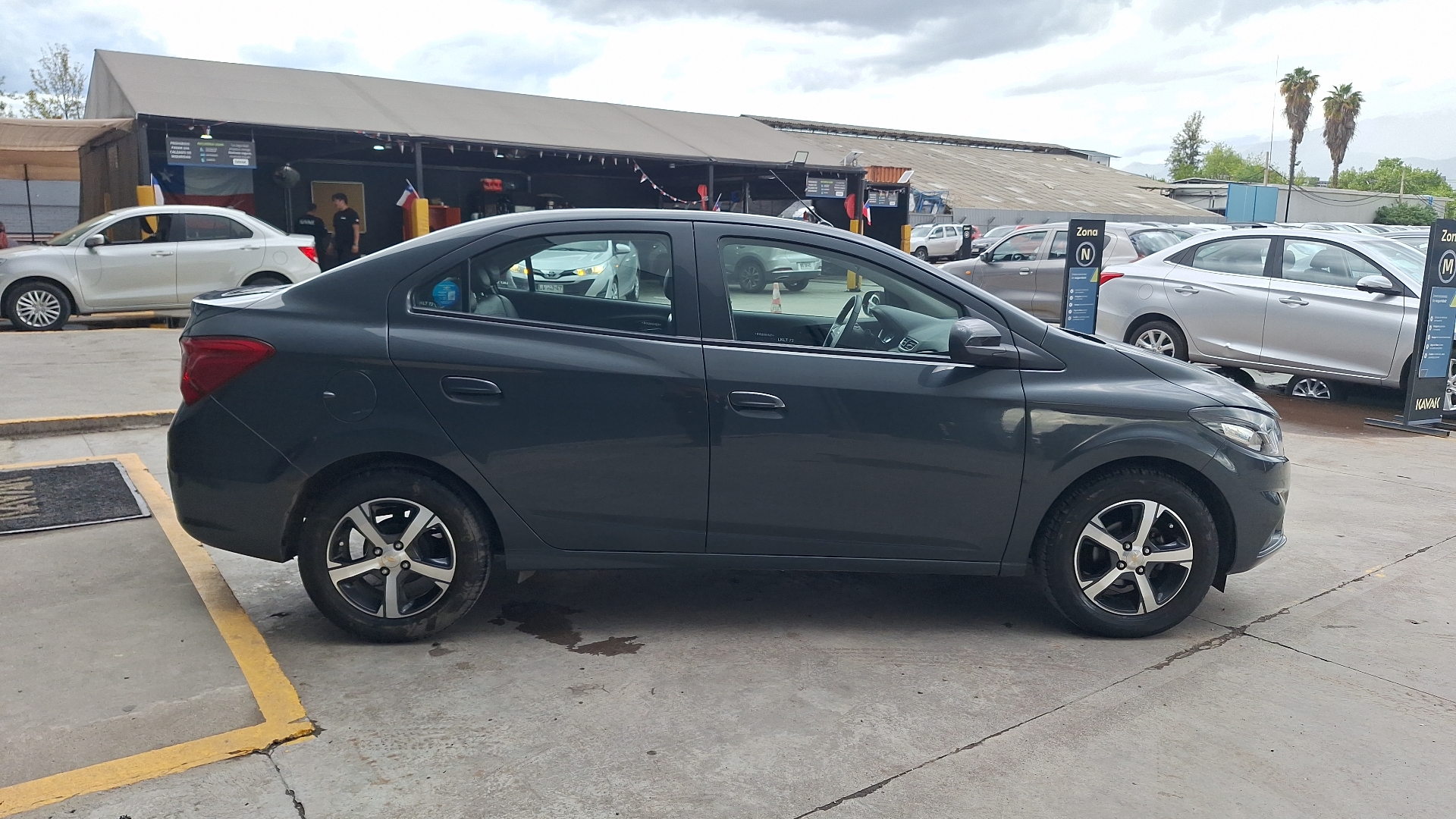 Chevrolet Prisma — foto 5 de 15