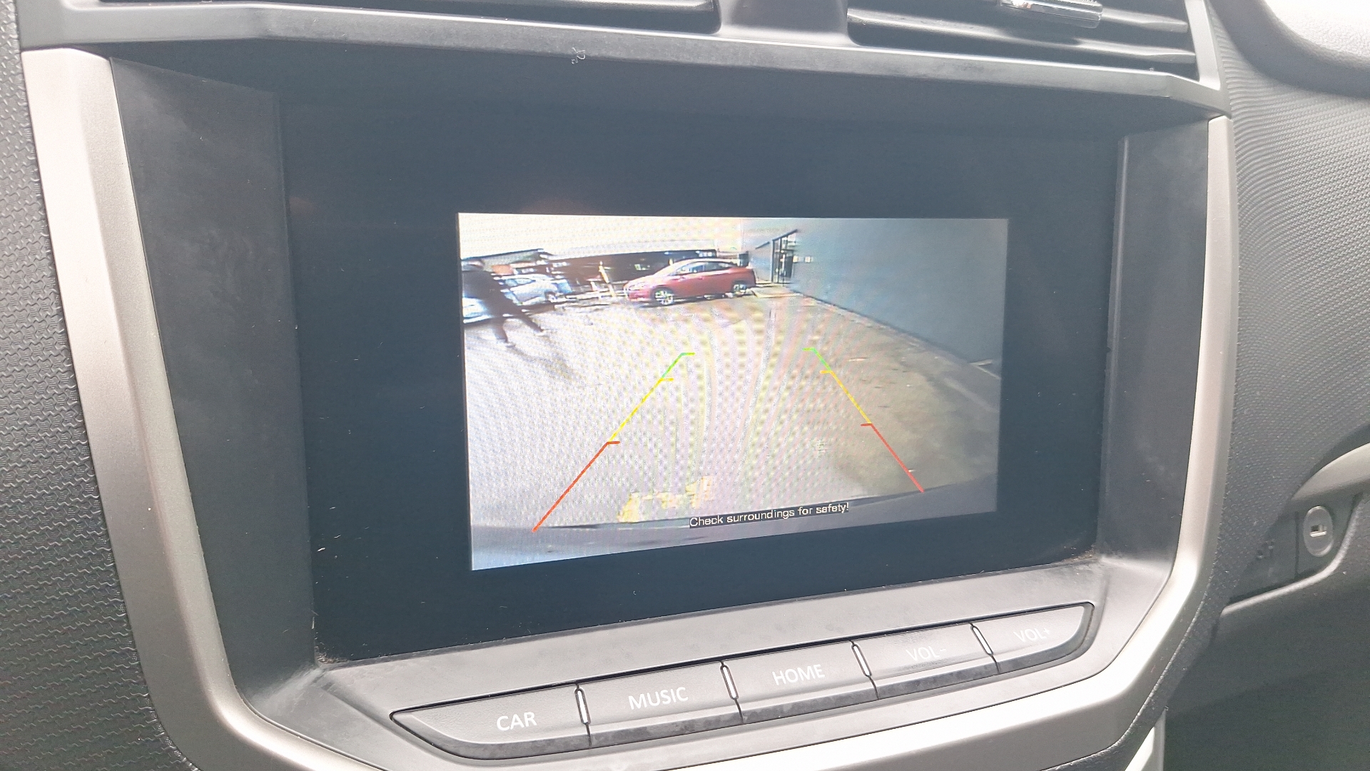 Maxus T60 — foto 12 de 15