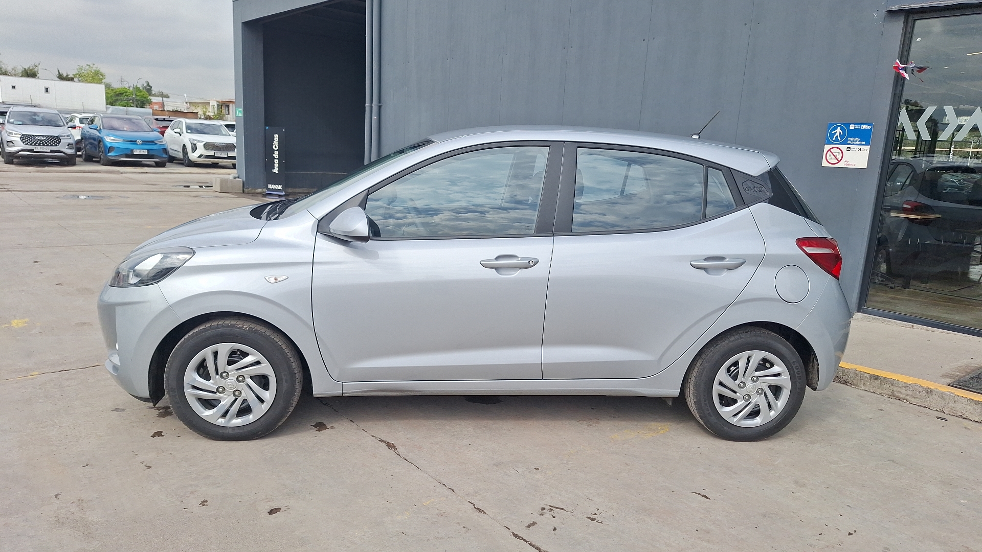 Hyundai Grand I10 — foto 2 de 15