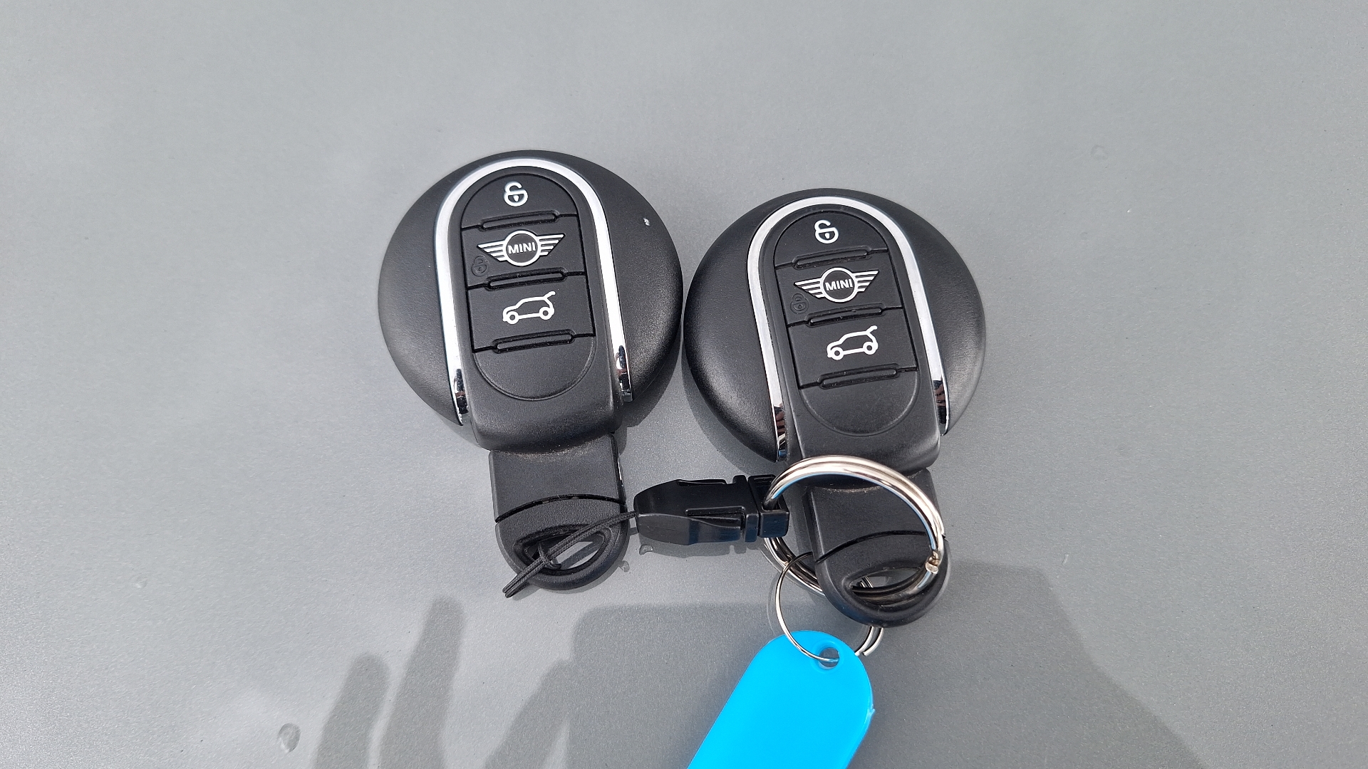 MINI Cooper — foto 7 de 15