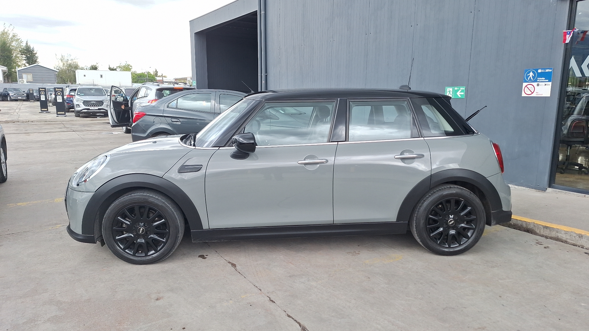 MINI Cooper — foto 2 de 15