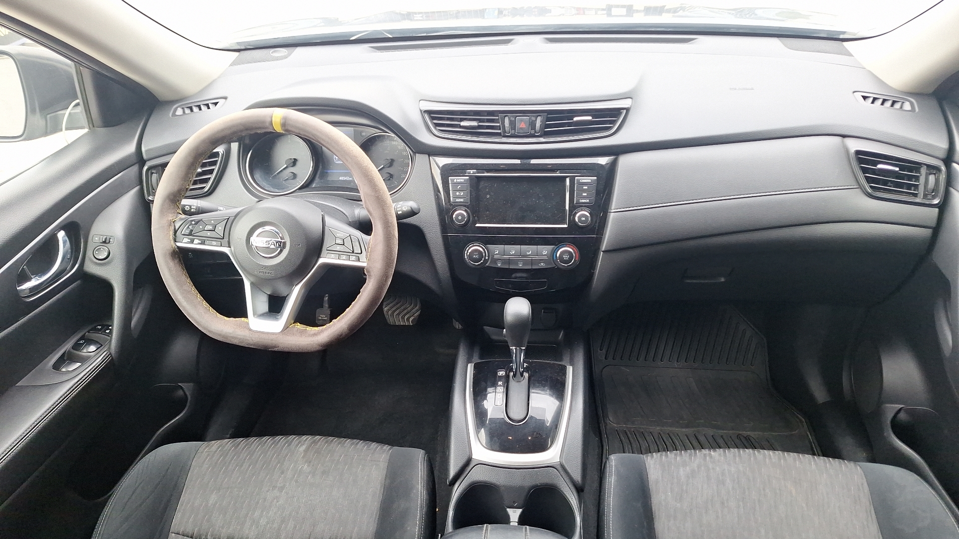 Nissan X-Trail — foto 6 de 16