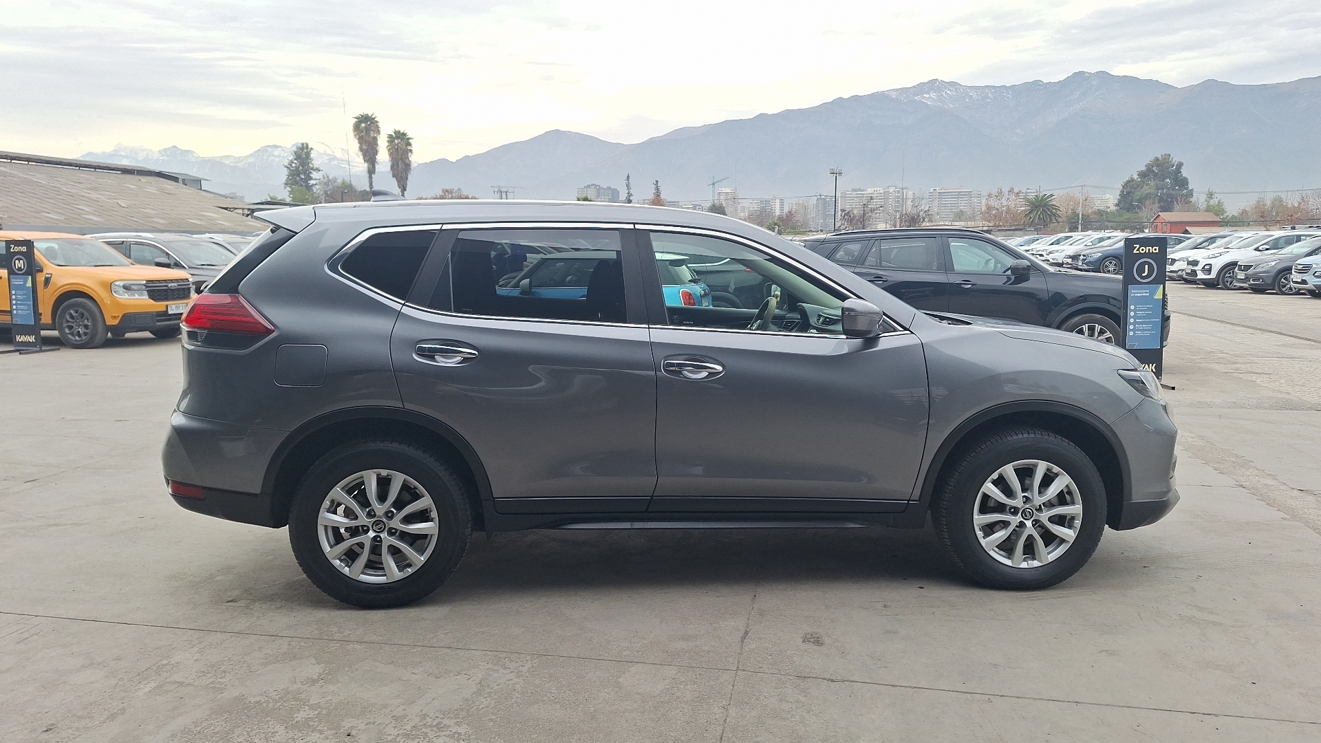 Nissan X-Trail — foto 5 de 16