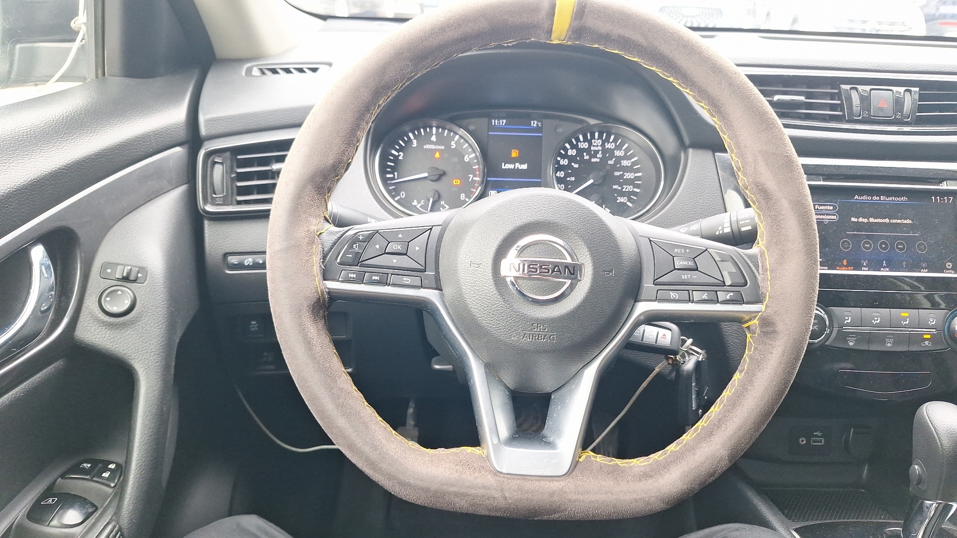 Nissan X-Trail — foto 8 de 16