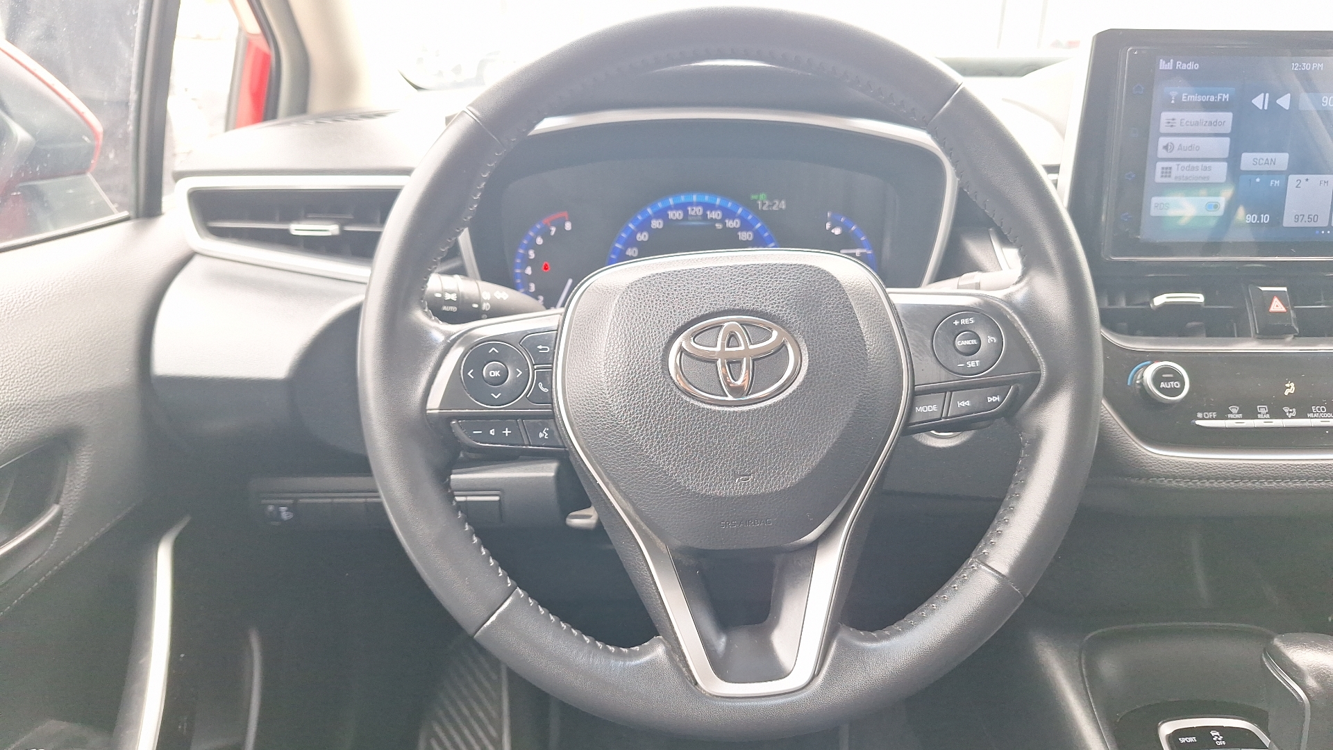 Toyota Corolla — foto 8 de 15