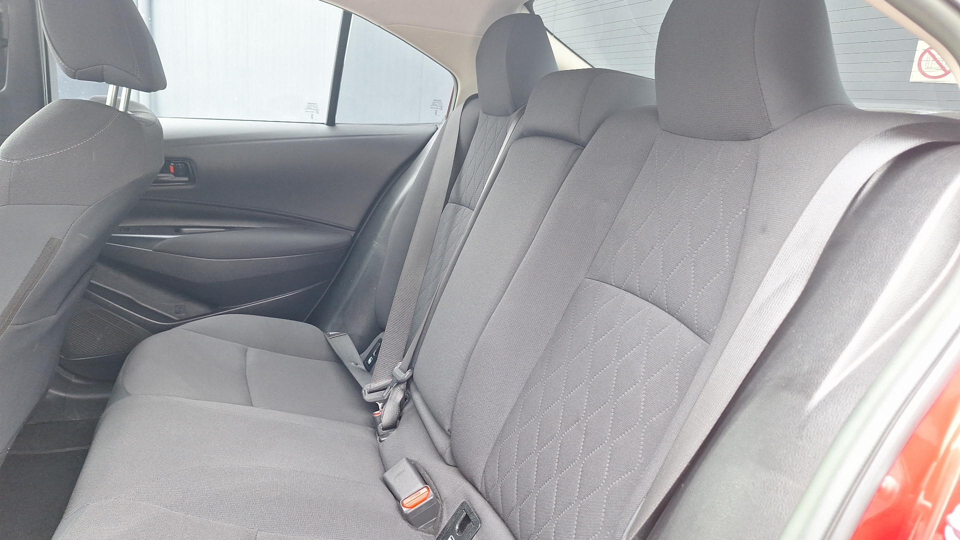 Toyota Corolla — foto 13 de 15