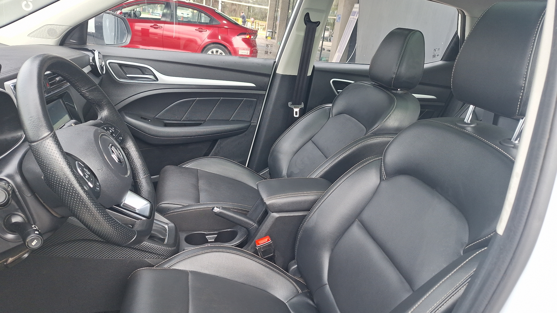 MG Zs — foto 15 de 16