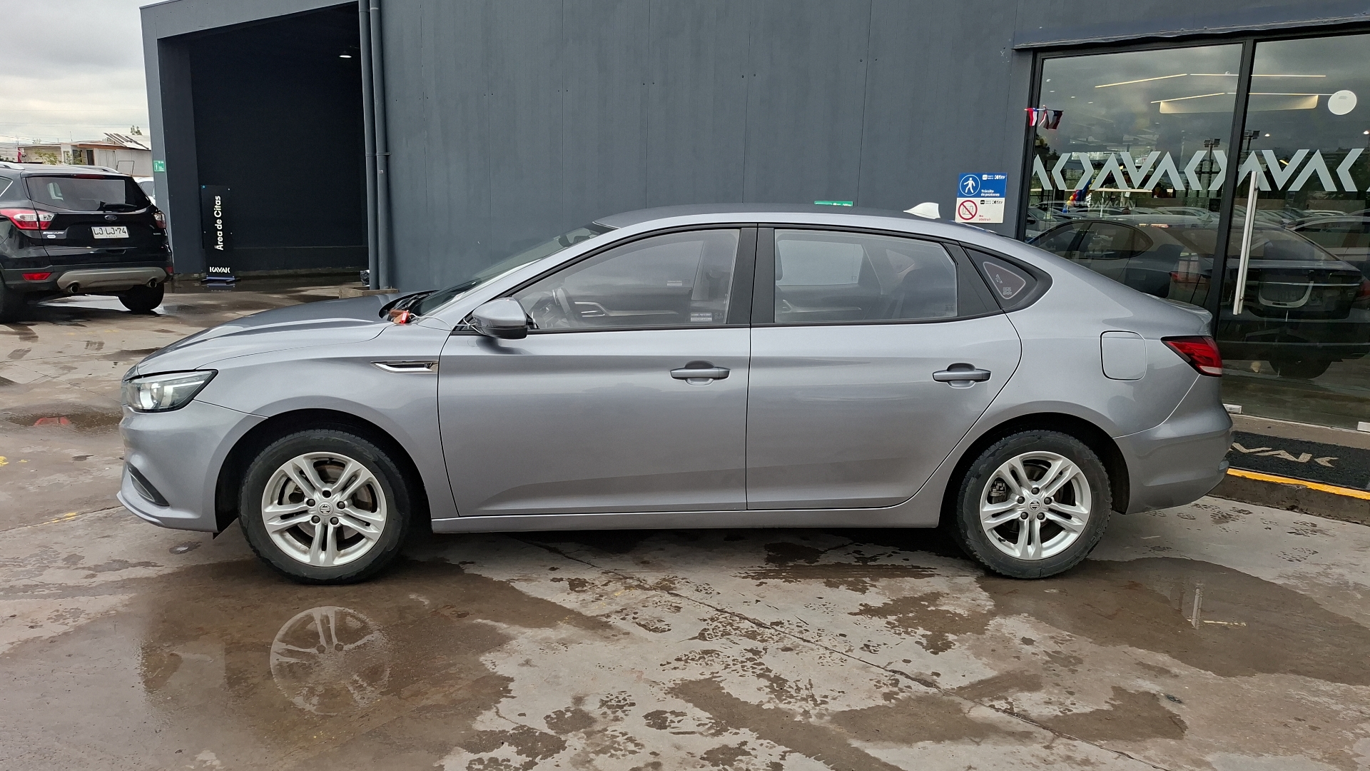 MG 6 — foto 2 de 16