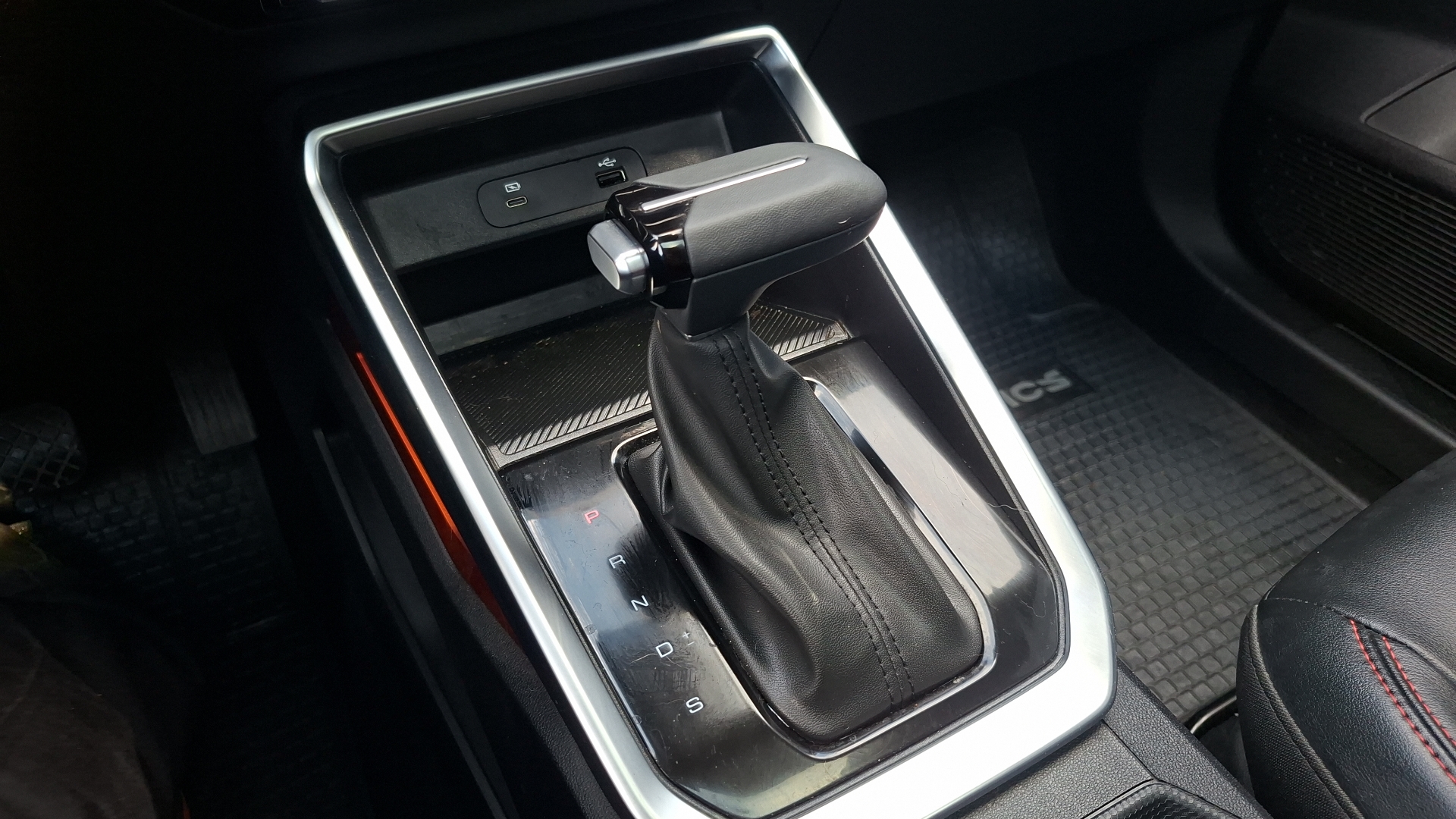 Chevrolet Groove — foto 11 de 16