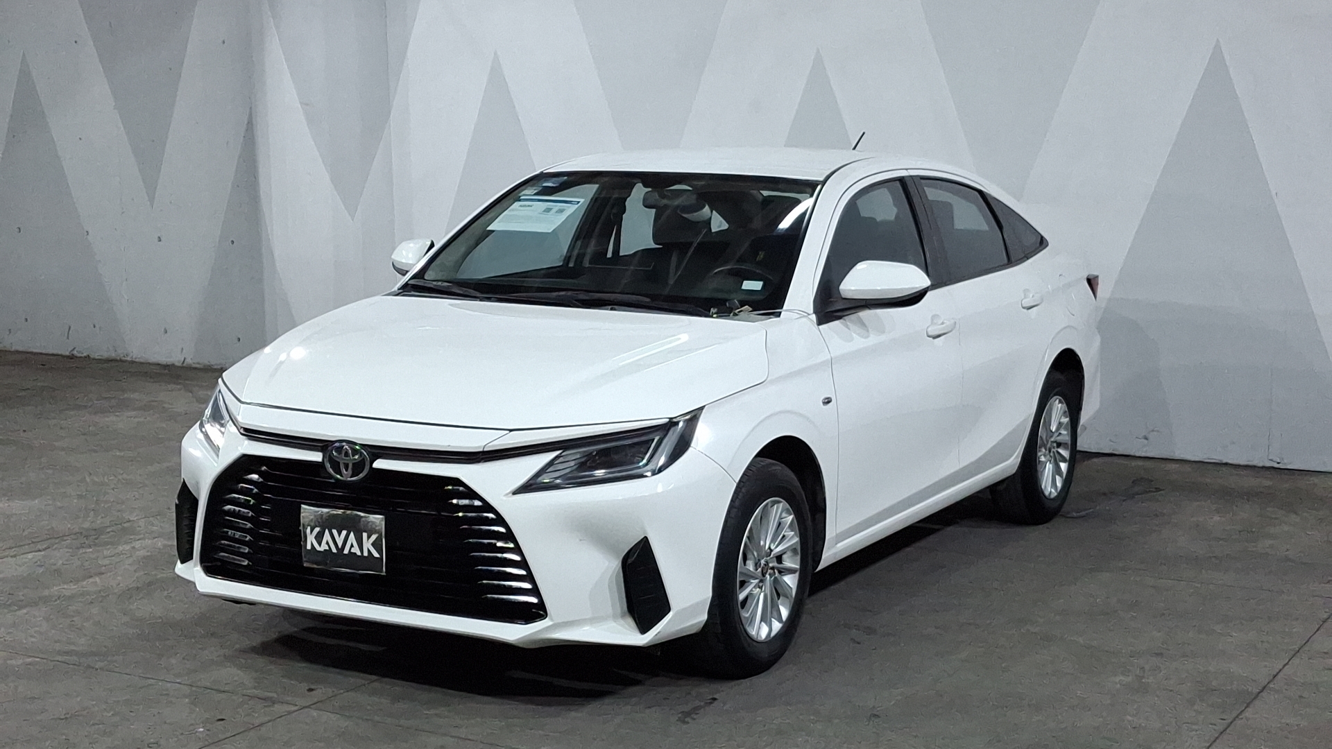 Toyota Yaris 2023
