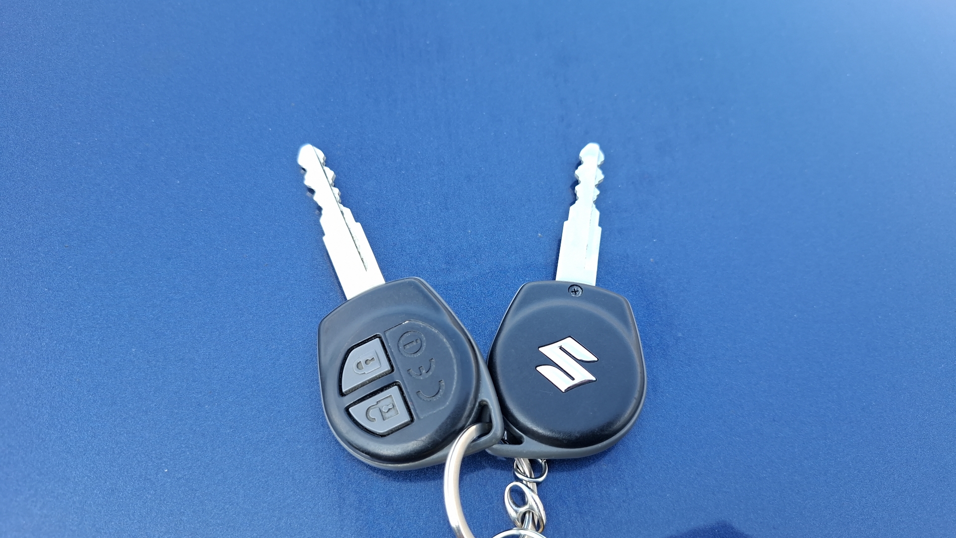 Suzuki Dzire — foto 7 de 14