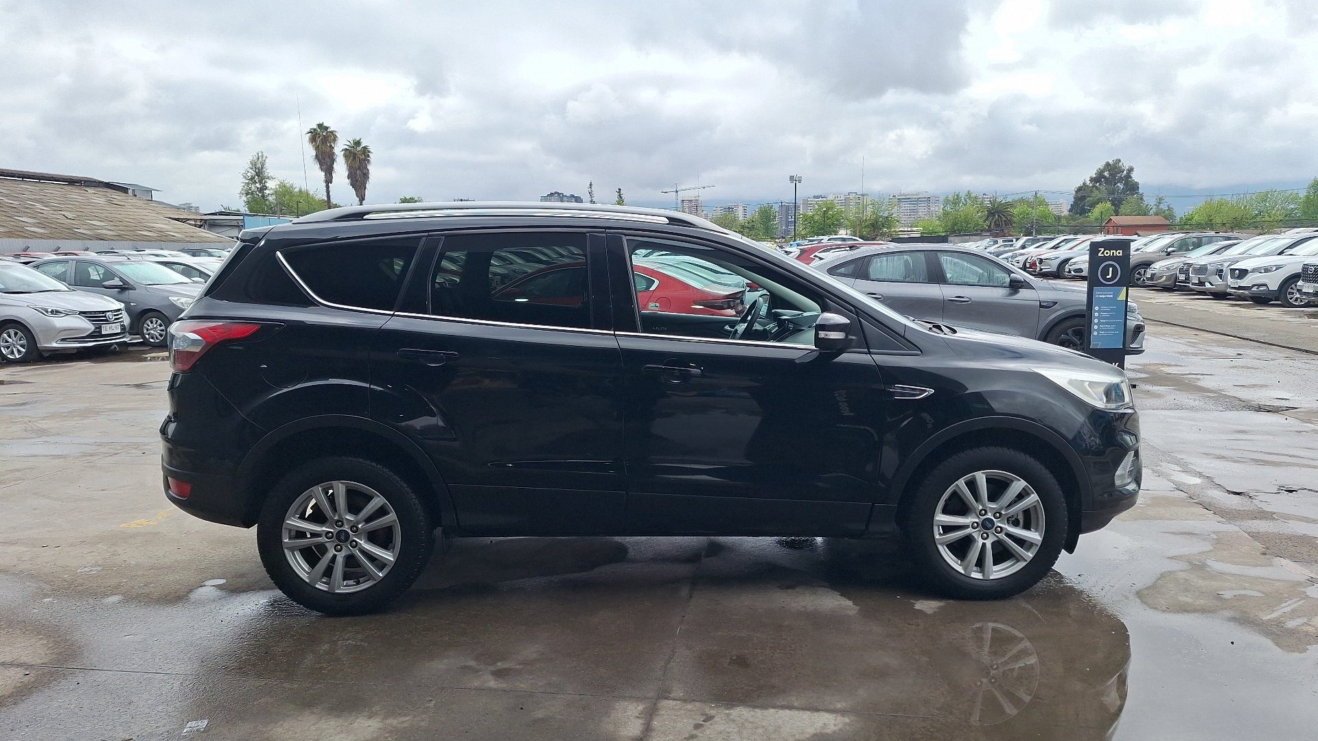 Ford Escape — foto 5 de 15