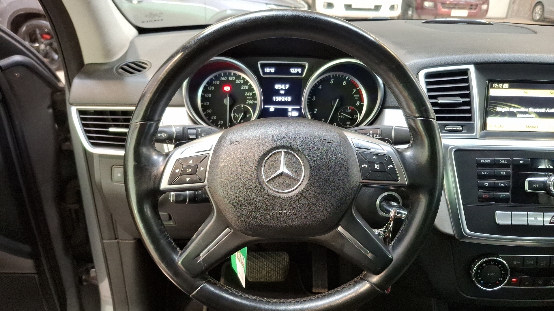 Mercedes-Benz Ml — foto 8 de 15