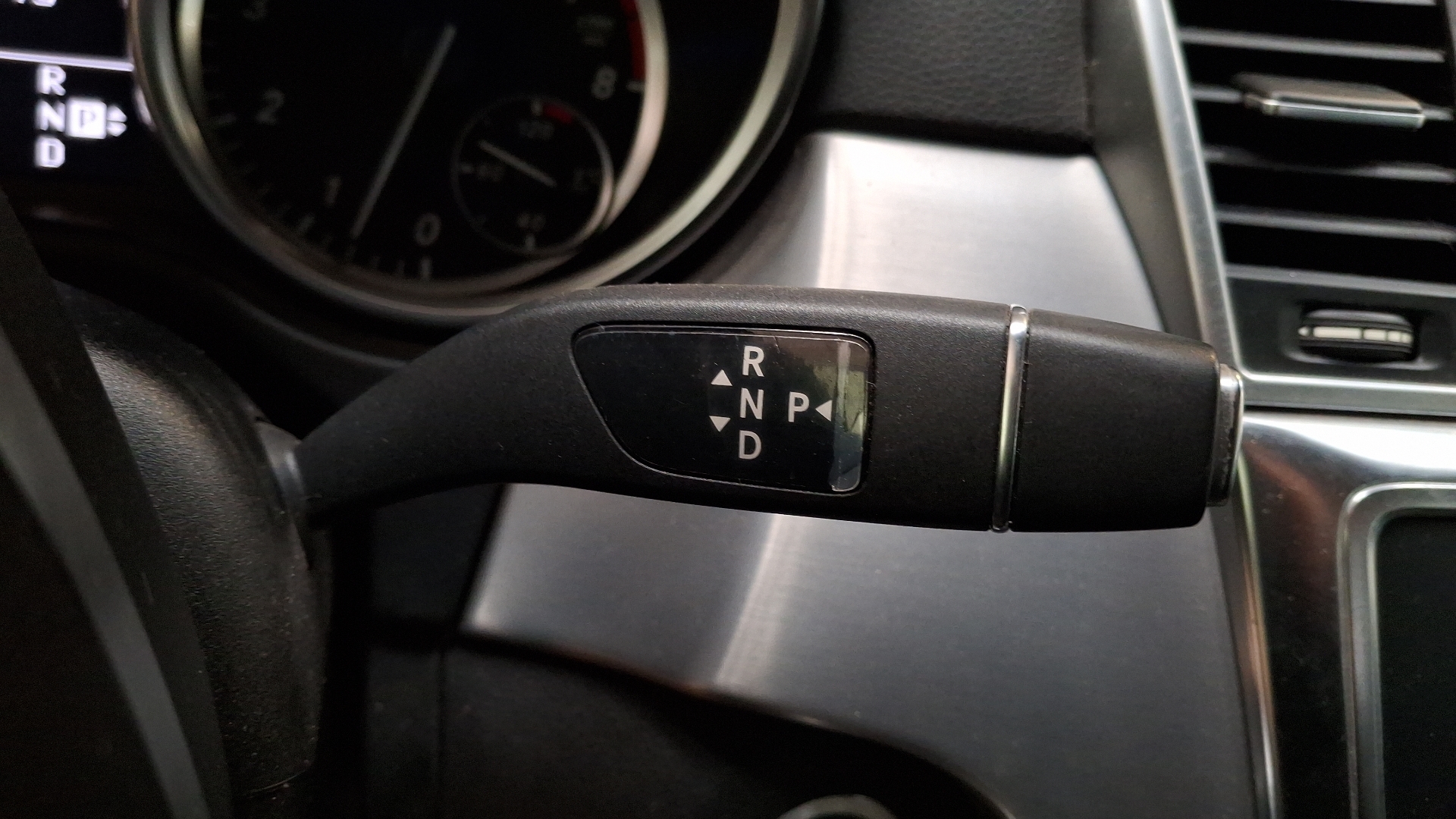 Mercedes-Benz Ml — foto 11 de 15