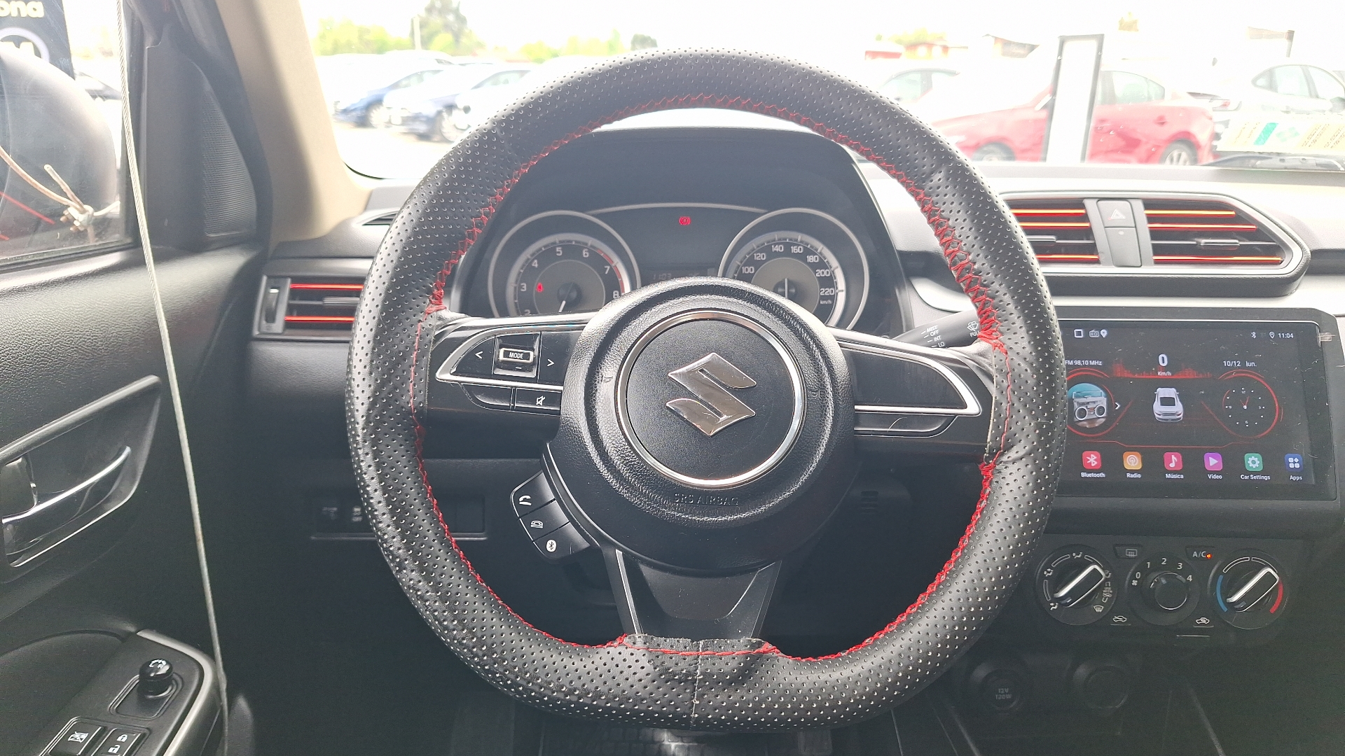 Suzuki Dzire — foto 8 de 15
