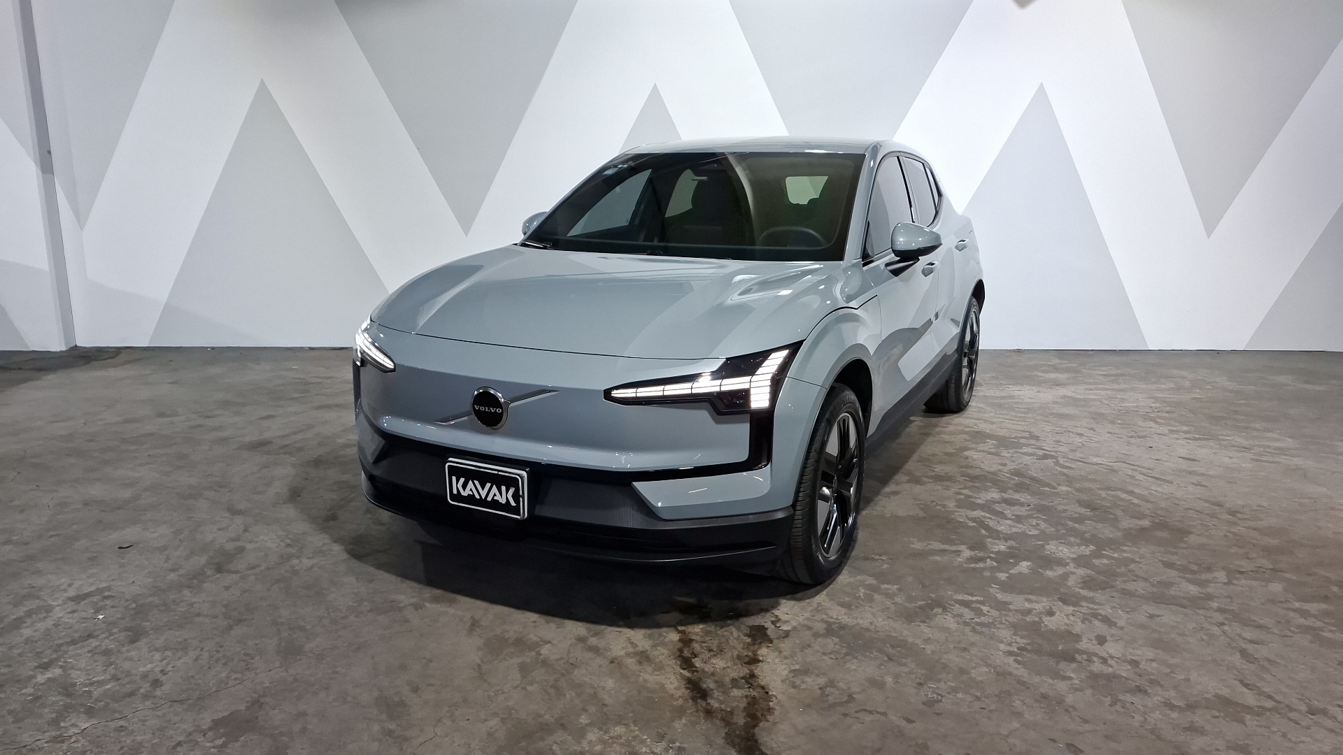 Volvo ex30 2025