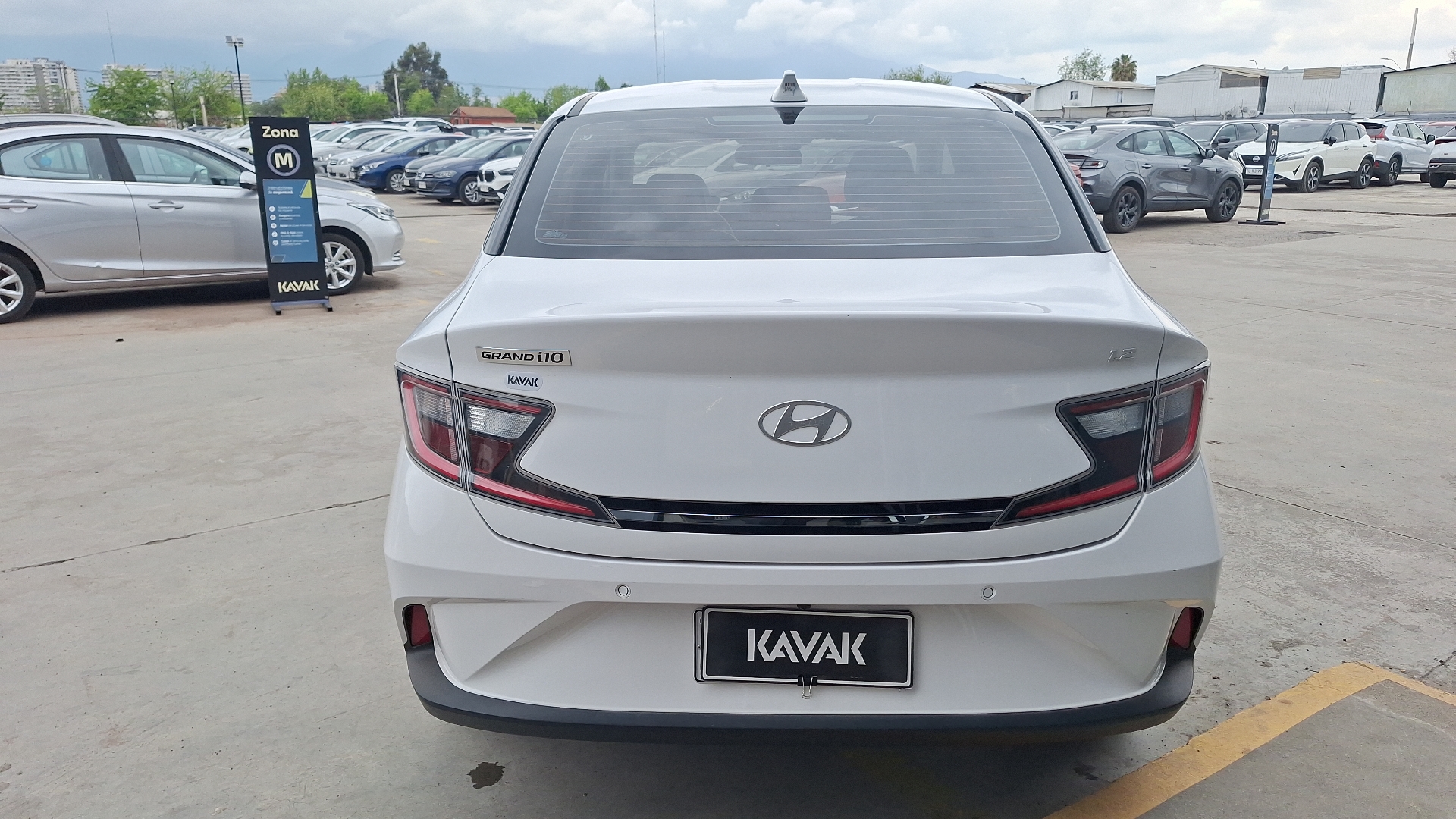 Hyundai Grand I10 — foto 3 de 15