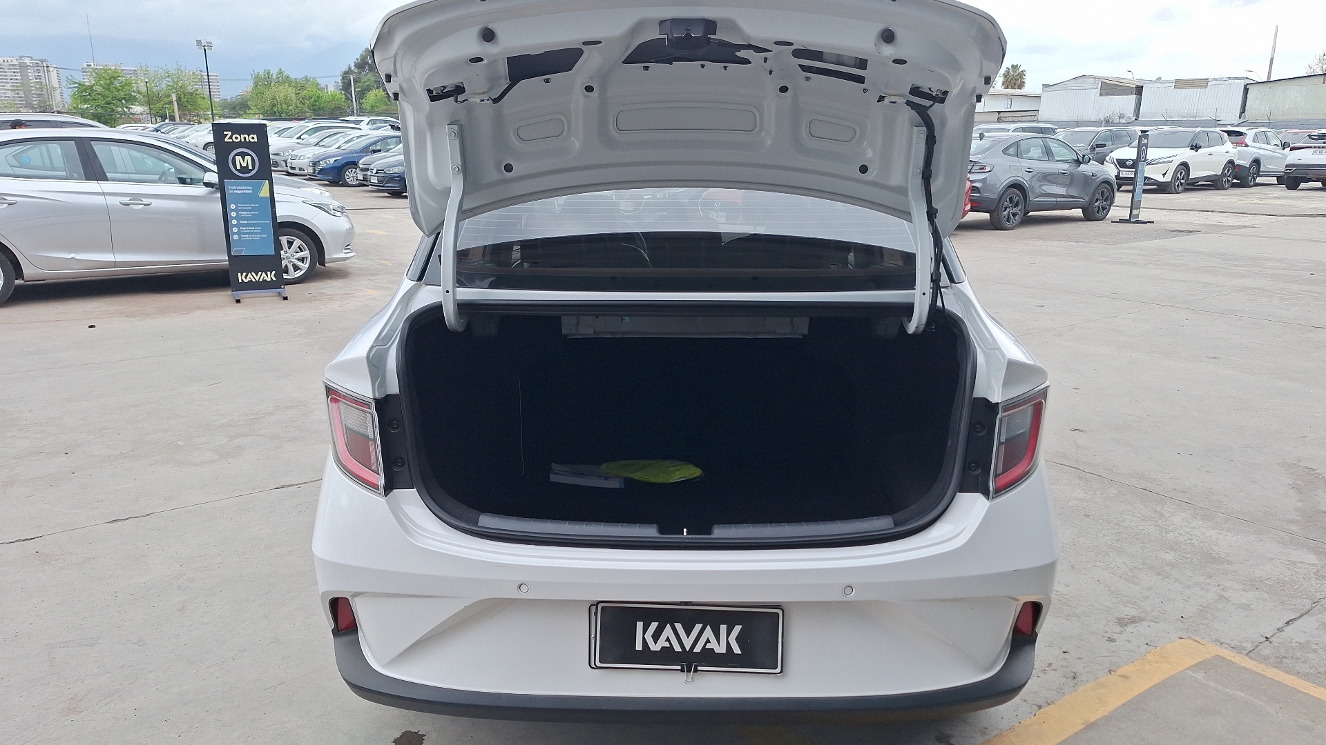 Hyundai Grand I10 — foto 4 de 15