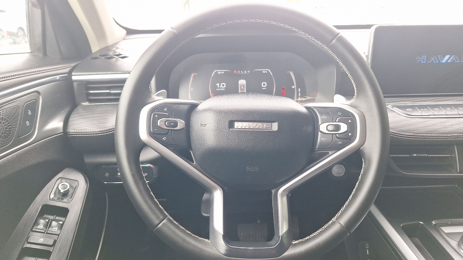 Haval Jolion — foto 8 de 15