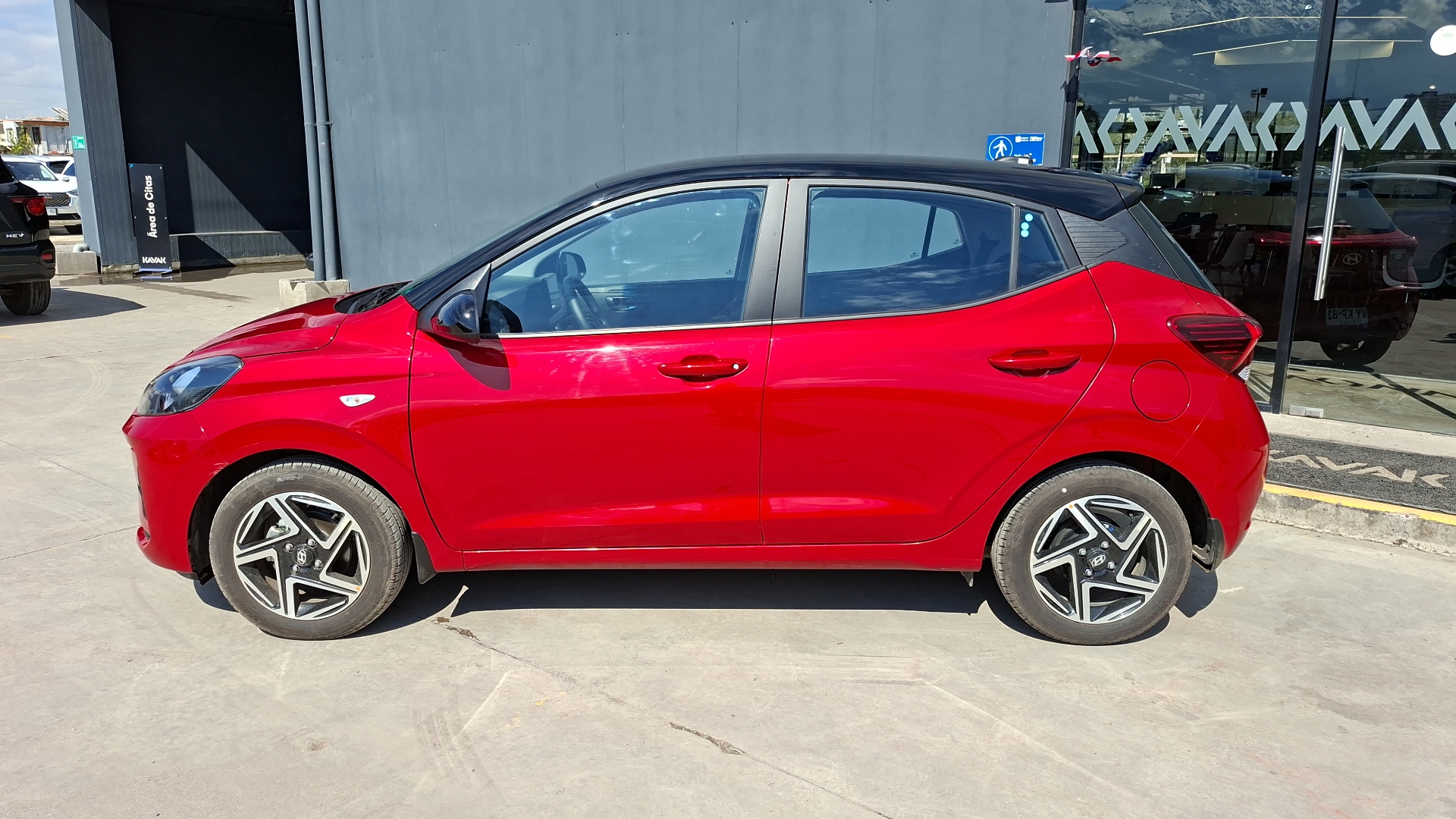 Hyundai Grand I10 — foto 2 de 15