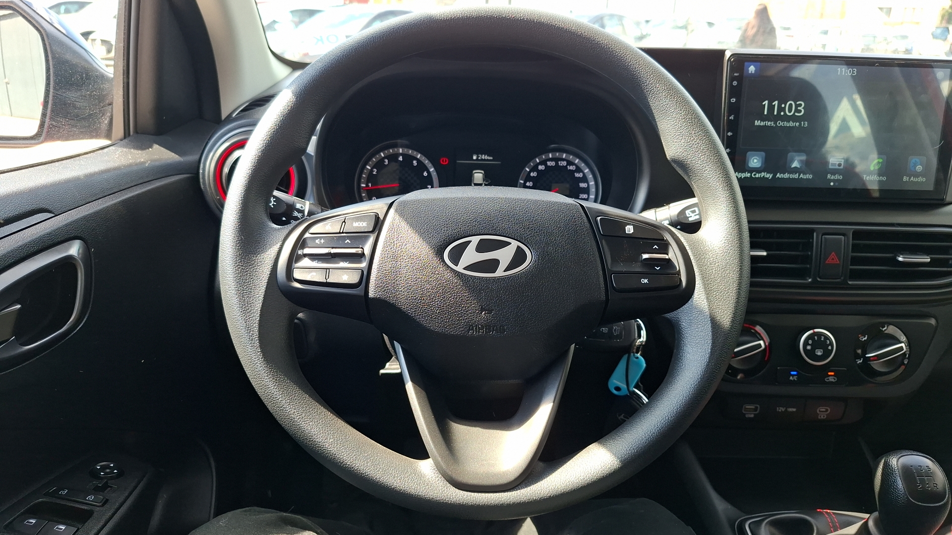 Hyundai Grand I10 — foto 8 de 15