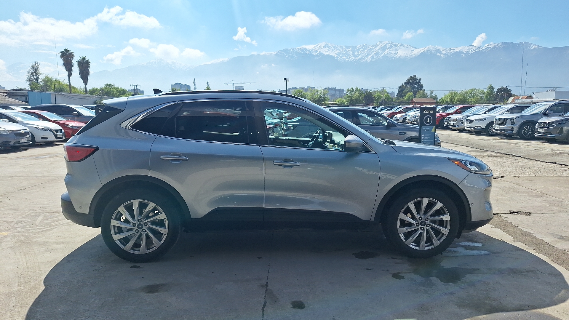 Ford Escape — foto 5 de 16