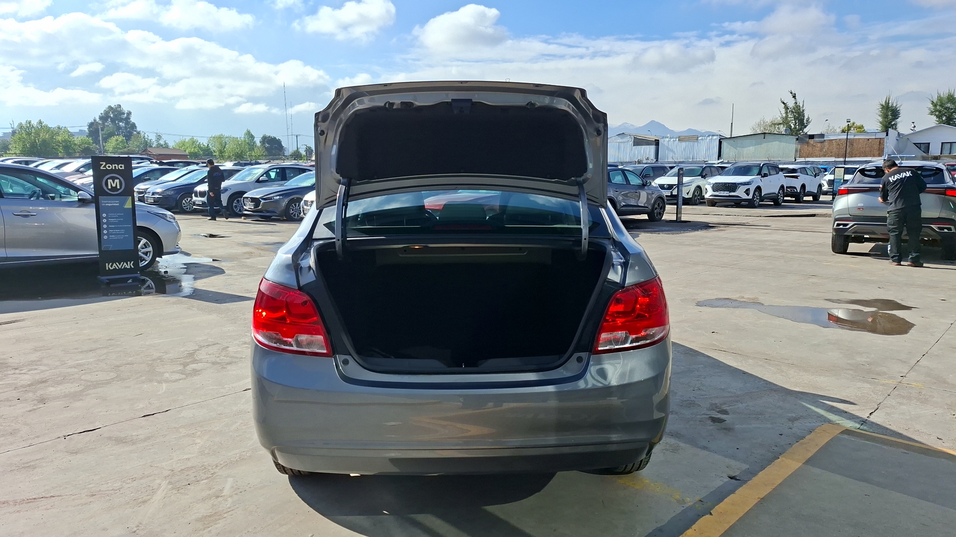 Chevrolet Sail — foto 4 de 14
