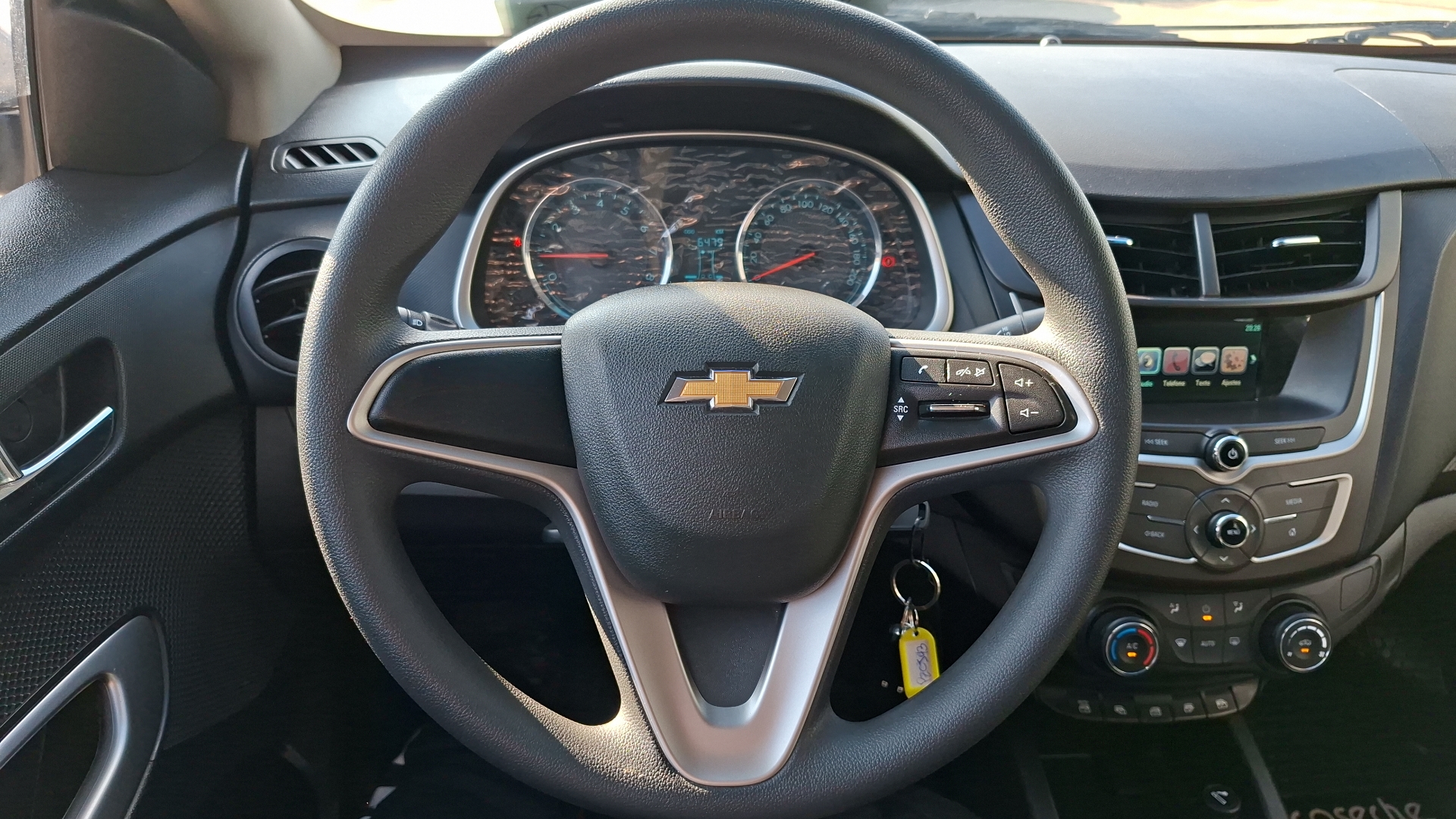 Chevrolet Sail — foto 8 de 14