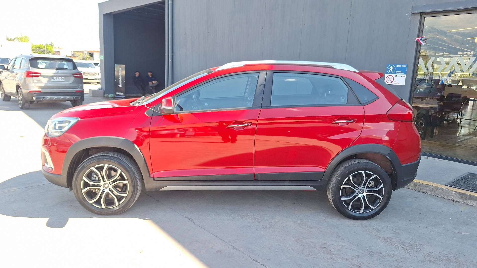 Chery Tiggo 2 — foto 2 de 15