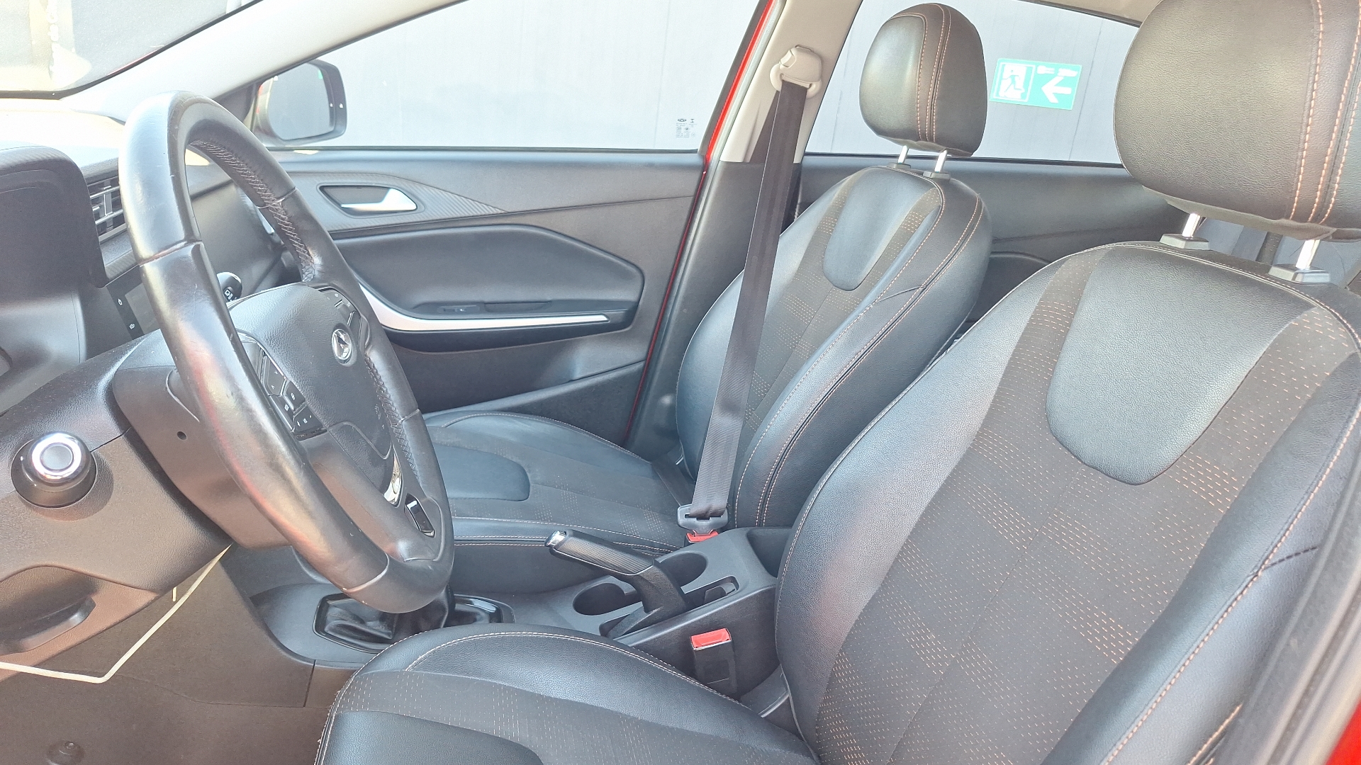 Chery Tiggo 2 — foto 14 de 15