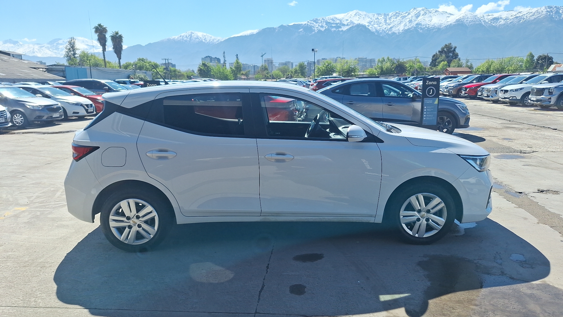 Chevrolet Sail — foto 5 de 14