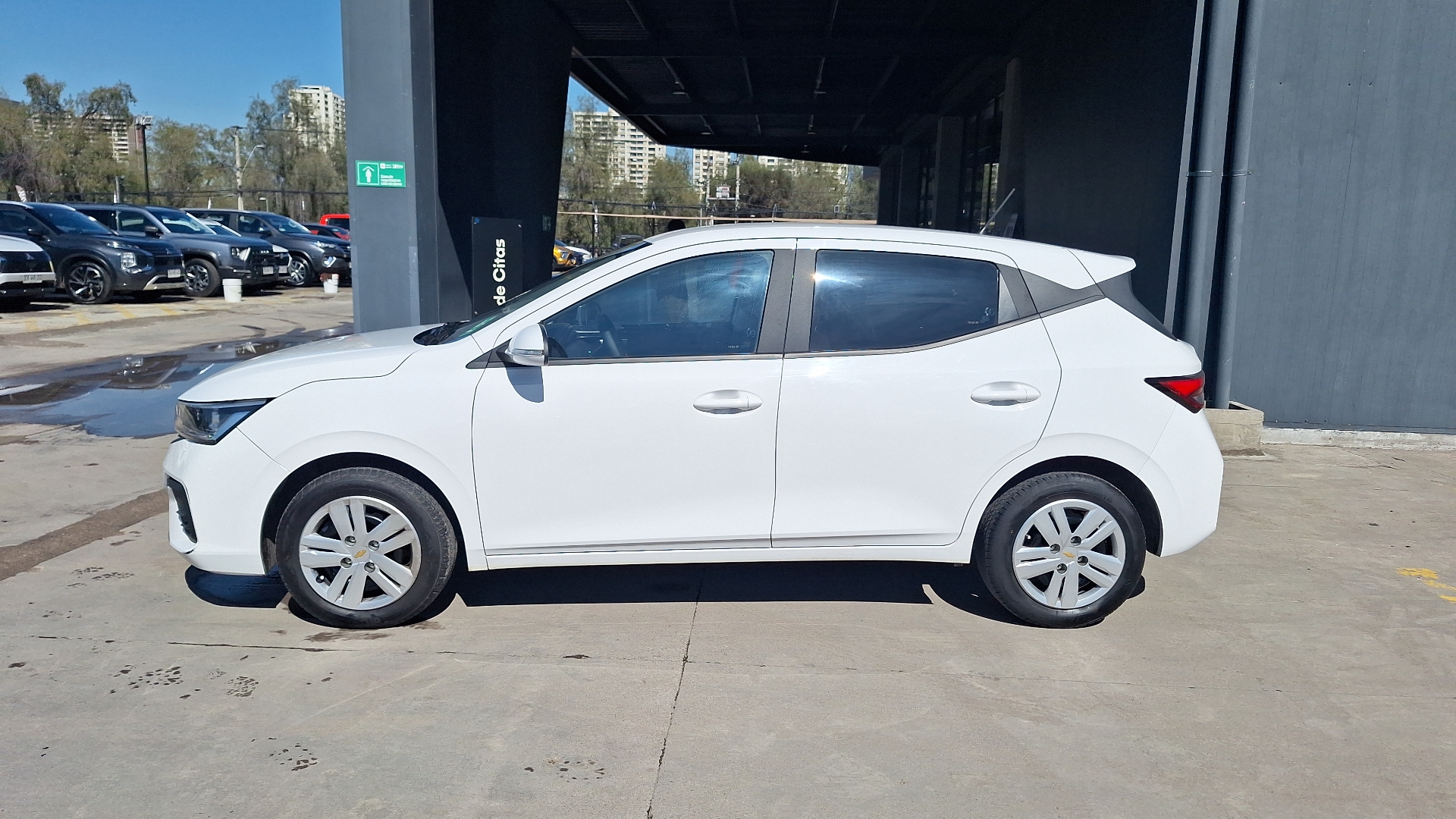 Chevrolet Sail — foto 2 de 14