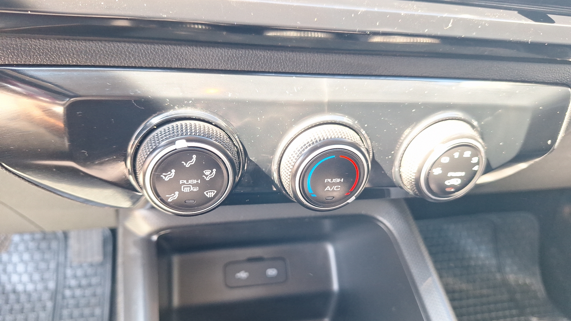 Chevrolet Sail — foto 13 de 14