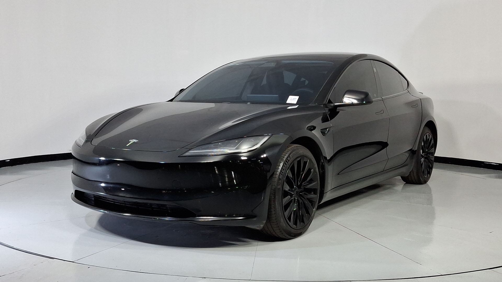 Tesla Model 3 2024