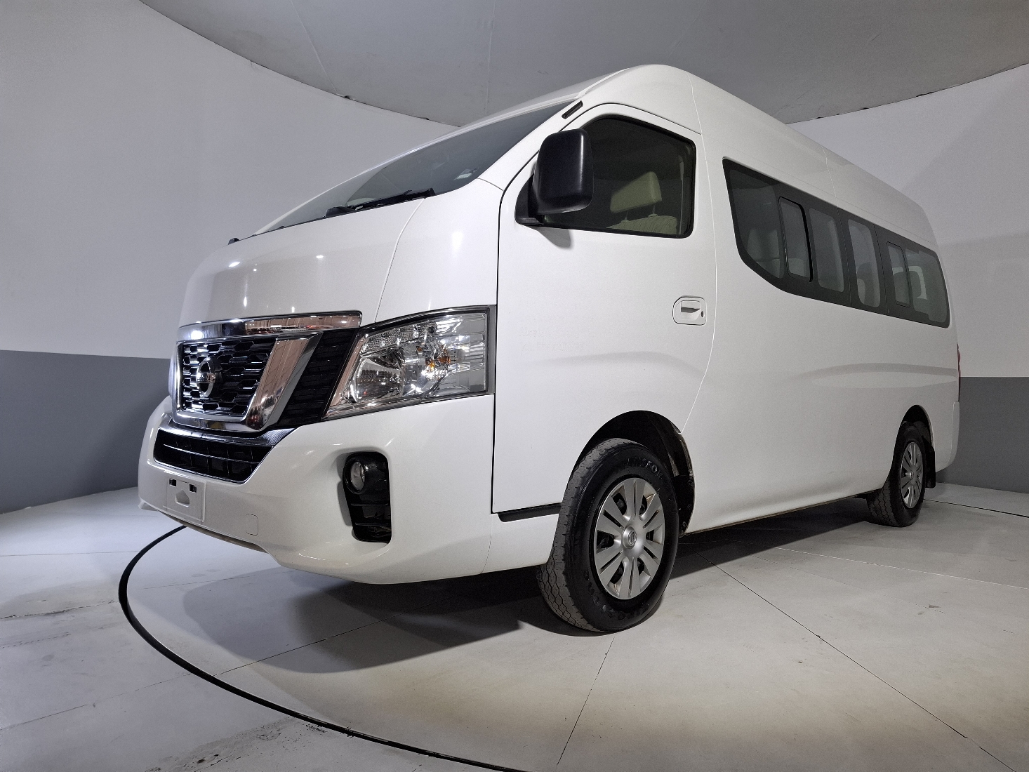 Nissan NV350 Urvan 2022